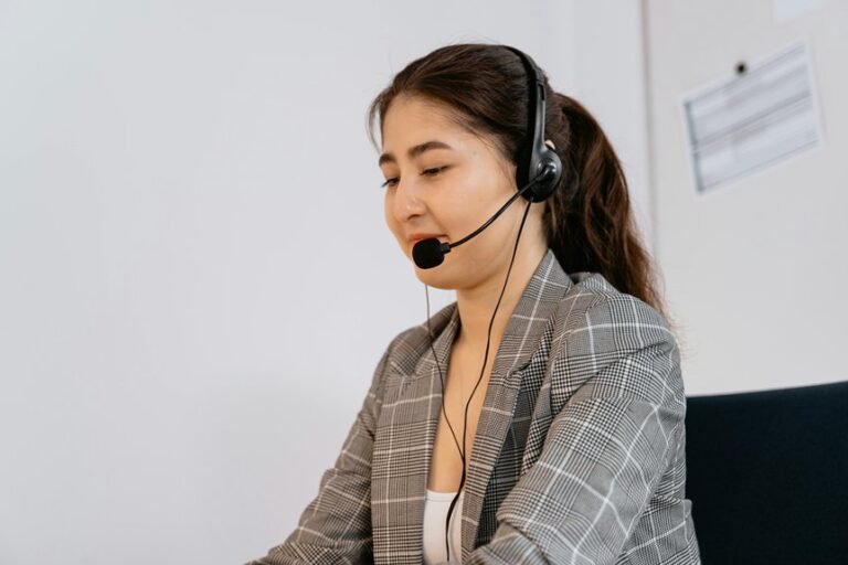 business hotline for tech